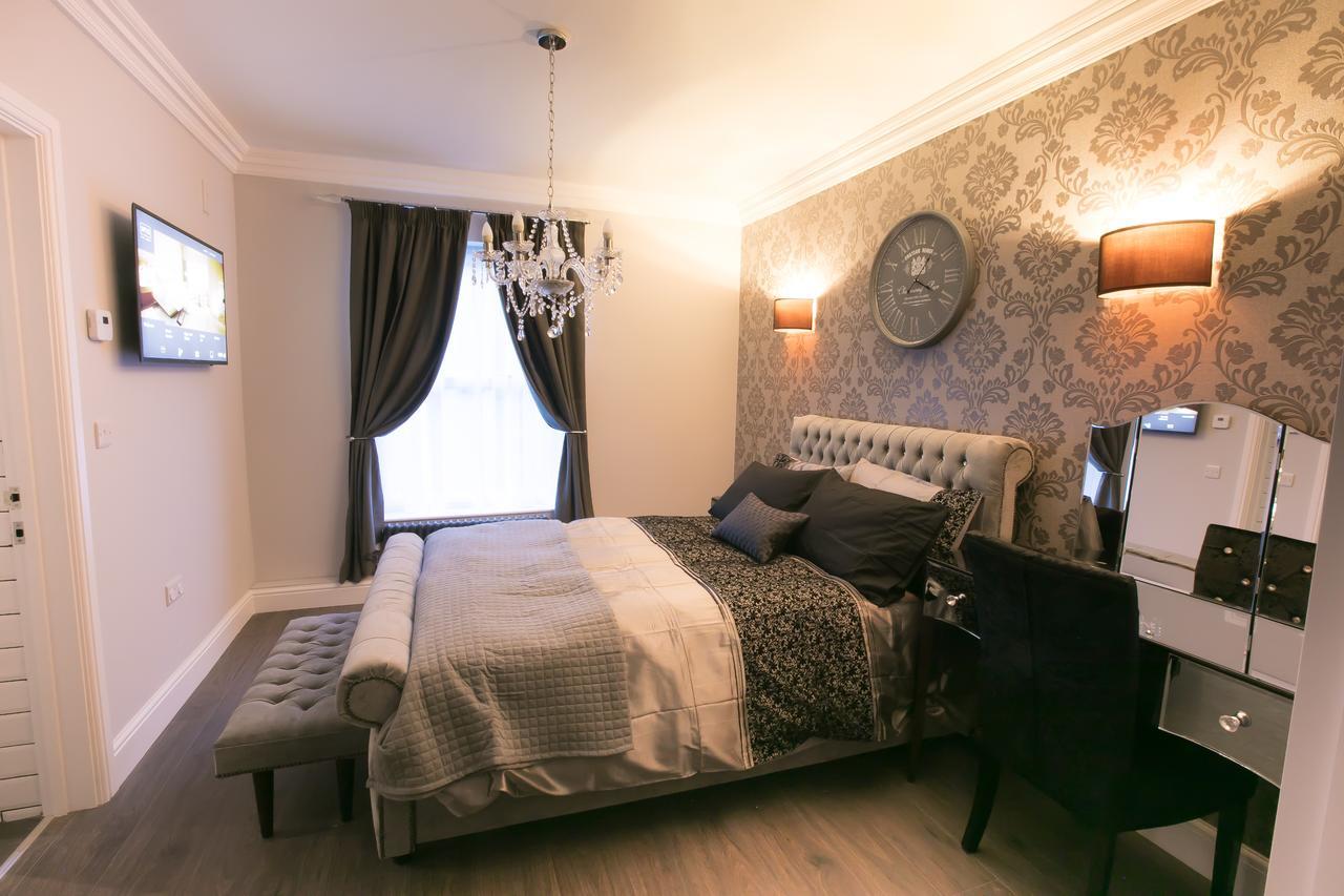 Apartments At Number 10 The Abbey 노리치 외부 사진